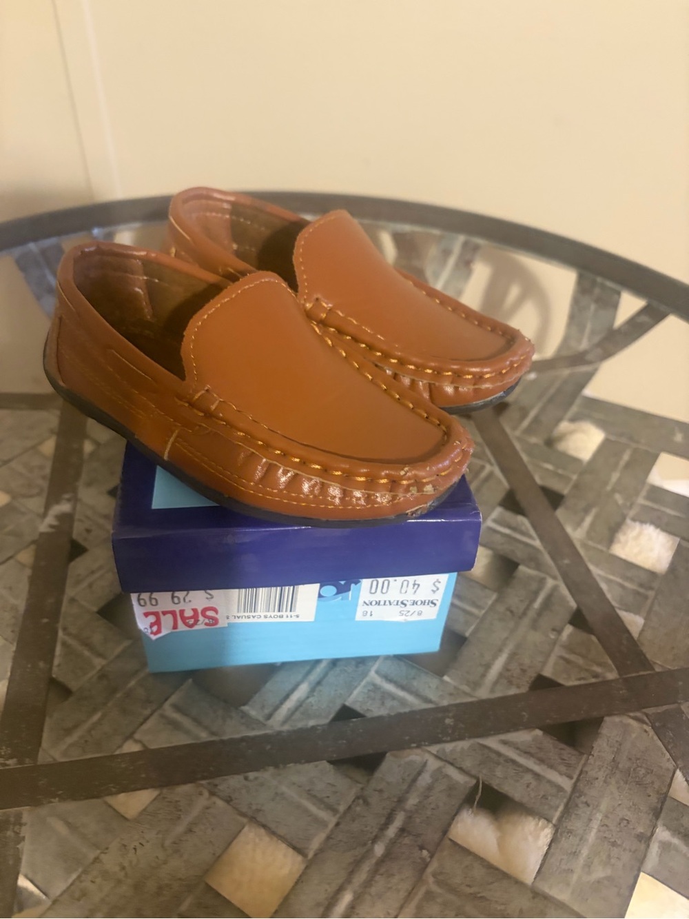 Kids Classic Tan Slip-On Moccasin Loafers Toddler sz 7